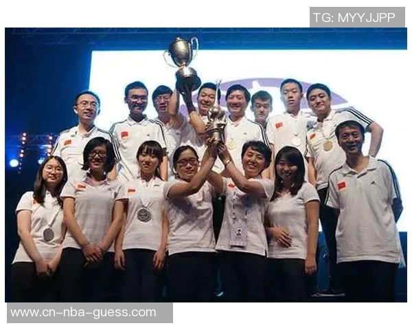 美国国家足球队的辉煌历程与未来展望:从草根到世界舞台的传奇之路 美国国家足球队的辉煌历程与未来展望:从草根到世界舞台的传奇之路